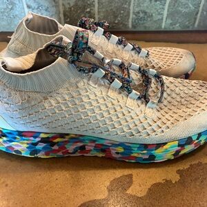 NOBULL Multicolor Knit Athletic Shoes/knit runners
Less than 80 miles